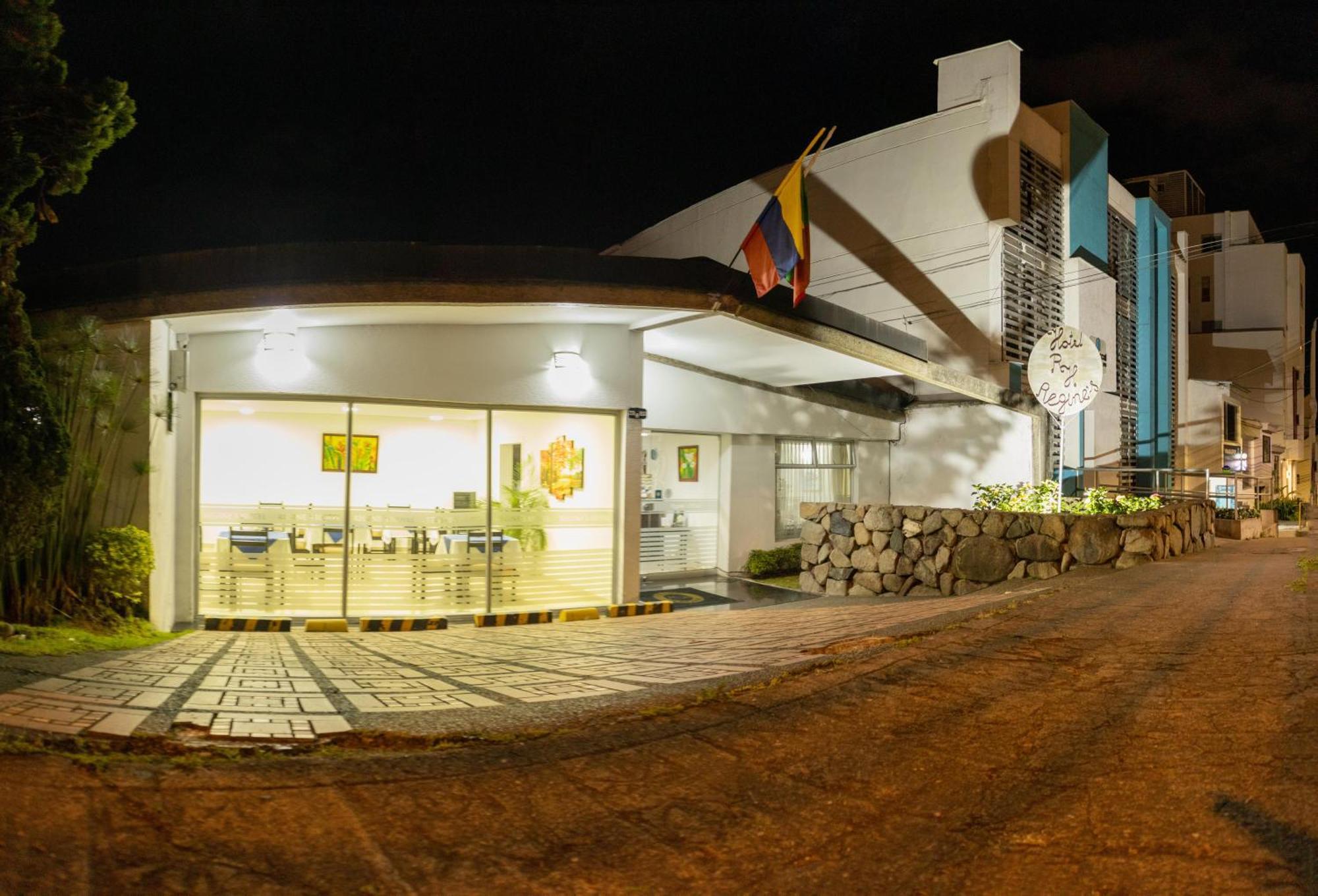Hotel Regine'S Manizales Bagian luar foto